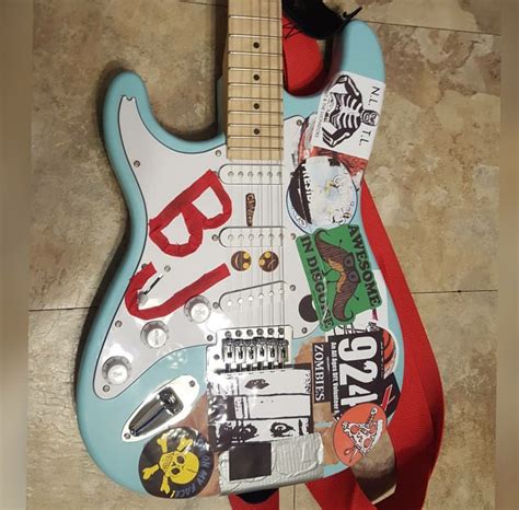 Fender Billie Joe Armstrong Tribute Stratocaster Daphne Blue Green Day