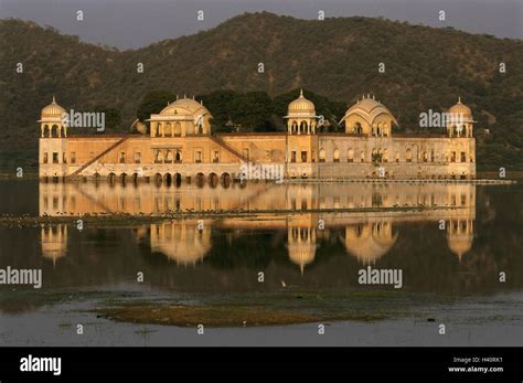 India, Rajasthan, Jaipur, water palace, evening light Stock Photo - Alamy