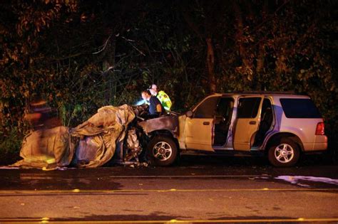 2 Dead 3 Injured In Fiery Lake City Way Crash