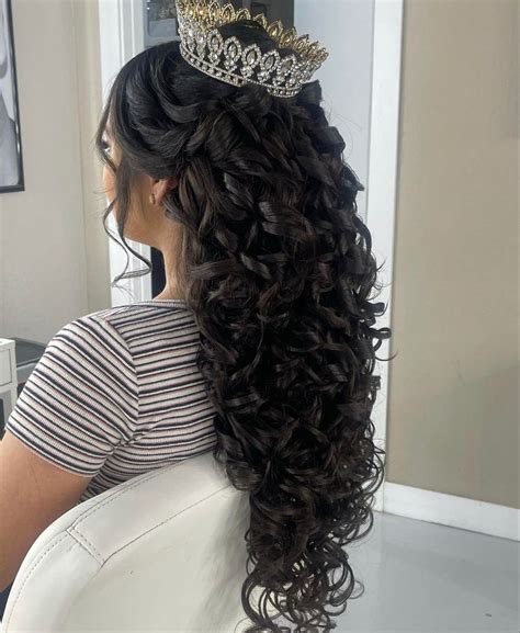 25 Quinceañera Hairstyles Down With Crown And Updos 👸