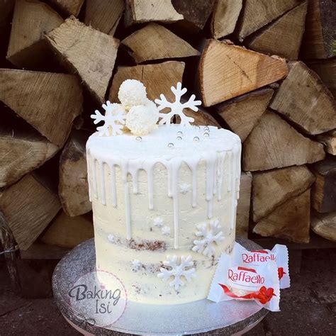 Coconut Drip Cake Kokosnuss Ferrero Raffaello Winter Schnee Snow