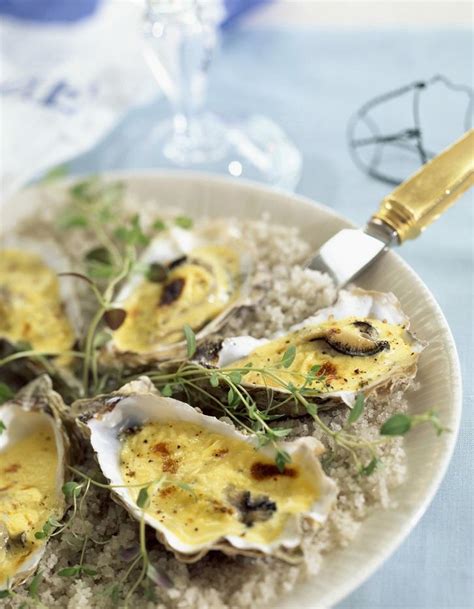 Huîtres chaudes au champagne pour 4 personnes Recettes Elle à Table