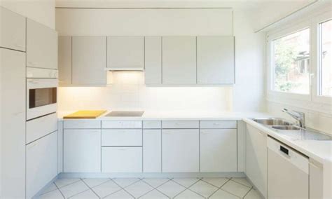 Kitchen Floor Tile Ideas With White Cabinets