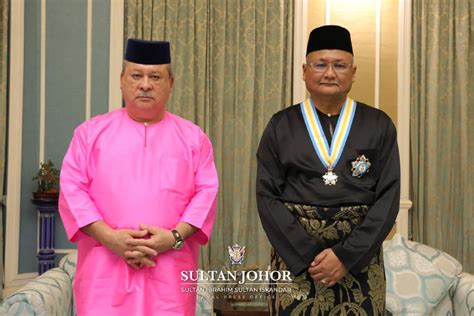 Sultan of Johor awards Datukship to 4 individuals | Nestia