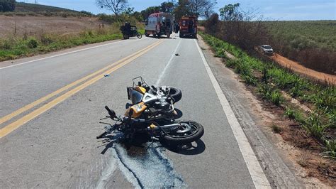 Motorista Sinais De Embriaguez Bate Em Moto E Dois Ficam Feridos Na