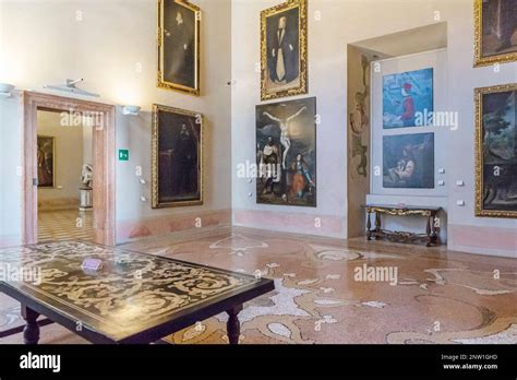 palazzo ducale, mantua, italy Stock Photo - Alamy