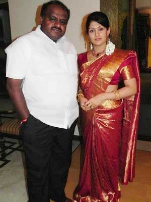 Radhika Kumaraswamy Wiki, Age, Husband, Family, Caste, Biography & More ...