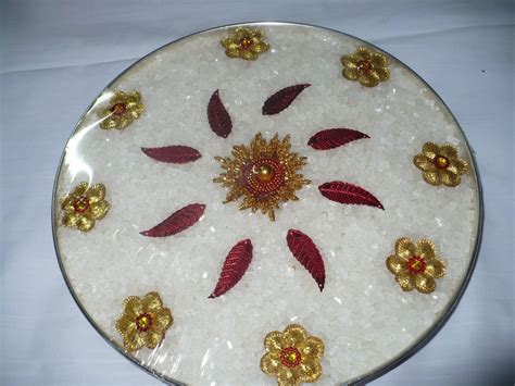 P1010855.JPG (1600×1200) | Decorative plates, Wedding plates, Thali decoration ideas