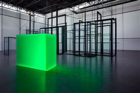 Surea Ilabs Gigantic Translucent Green Cube