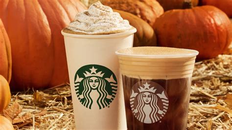 Add Baileys To Your Starbucks Pumpkin Spice Latte For Boozy Coffee