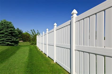 The Best Way To Determine Whether You Need To Repair Or Replace Your Fence