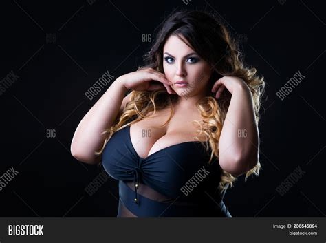 Image Et Photo De Plus Size Sexy Essai Gratuit Bigstock