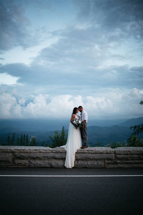 The Foothills Parkway Smoky Mountain Elopement