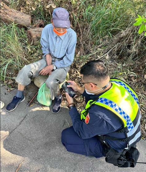 9旬獨居老翁返家迷途體力不支跌倒 警：不要緊張！我們送你回家 Enn台灣電報