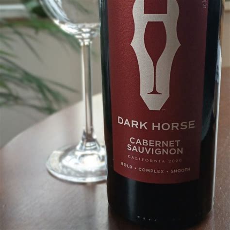 Dark Horse Cabernet Sauvignon czerwone wino z Żabki Degustacja