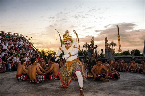 Visite Priv E Du Temple Uluwatu Et Spectacle De Danse De Feu Kecak