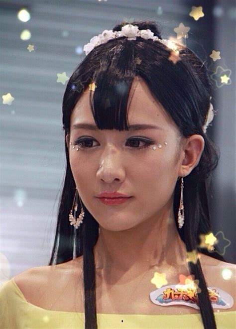 Những chàng trai xinh đẹp đến hot girl cũng phải ngẩn ngơ