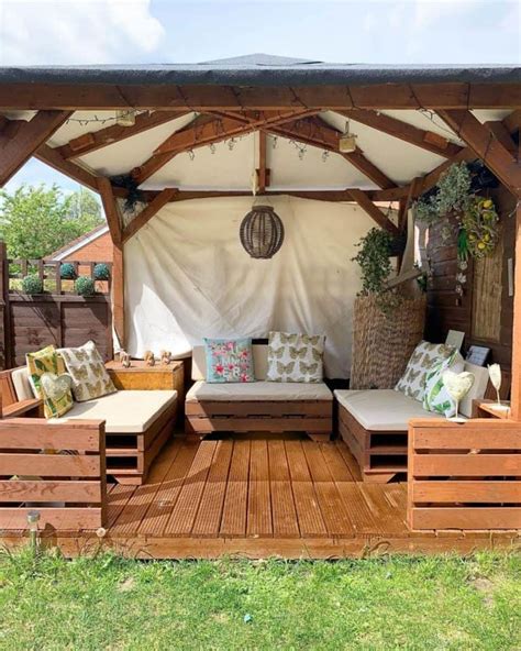 Beautiful and Relaxing Gazebo Design Ideas