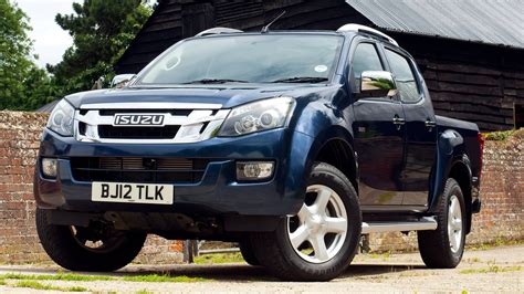 Isuzu D-Max - характеристики, комплектации, фото, видео, обзор