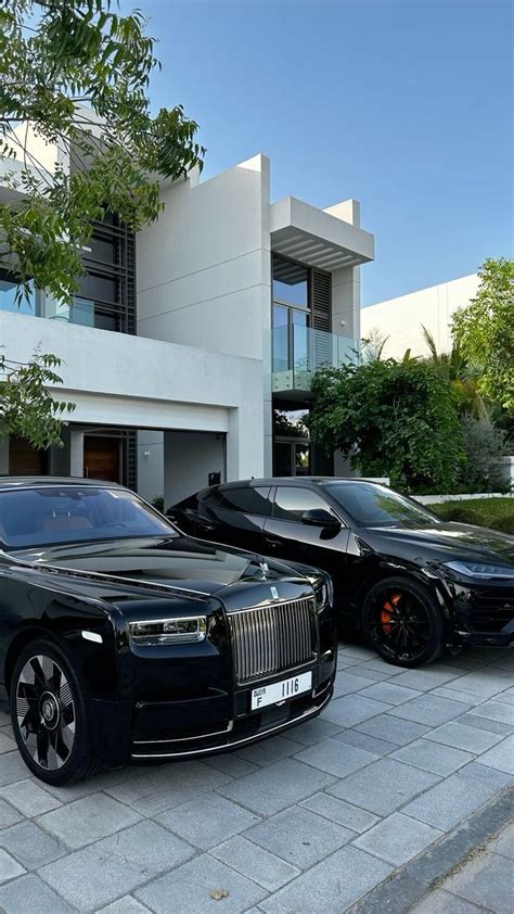 Pin By Theishjournal On Home In Luxury Cars Rolls Royce Luxury