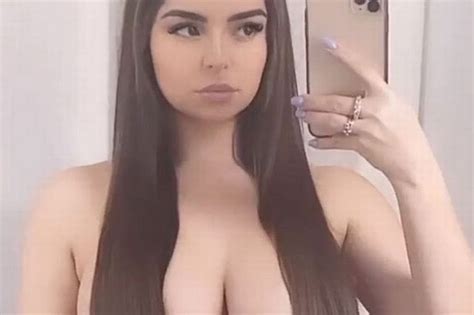 Demi Rose Strips Completely Naked For Jaw Dropping Expos In Steamy