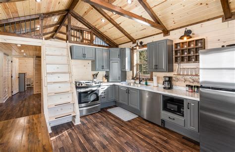 Sagebrush Cabin Visit Montana