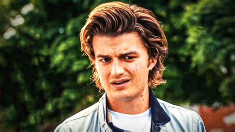 Stranger Things Season First Look At Joe Keery S Steve In Pre Vis