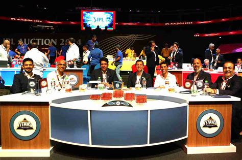 Ipl Auction Full Players List And Base Price Available Purse