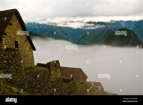 Machu Picchu Sunrise Visit Peru Stock Photo Alamy