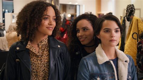 The Teen Drama Thats Climbing Netflixs Top 10 Chart