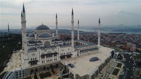 Ezan Vakt Cuma Namaz Saat Ka Ta Eyl L Stanbul Zmir