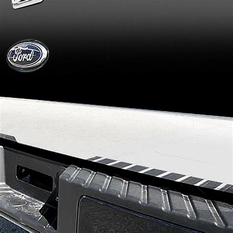 SAA RT44308 Polished Tailgate Trim