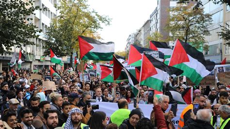 Konflikte Tausende bei Pro Palästina Demos und Gegennkundgebungen