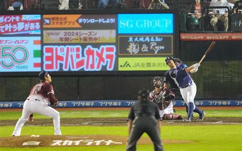 【西武】マキノン1戦2発5打点「何よりもチームの勝ちに貢献できたことがうれしい」 プロ野球 日刊スポーツ