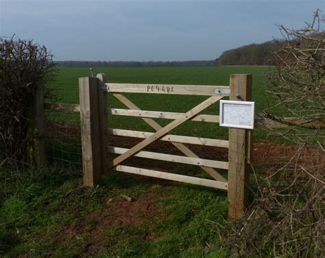 Permissive Bridleway Near Newell Wood Mat Fascione Cc By Sa 2 0