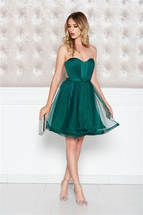 Rochie Scurta Baby Doll Verde Inchis Cu Corset Si Umeri Goi Realizata