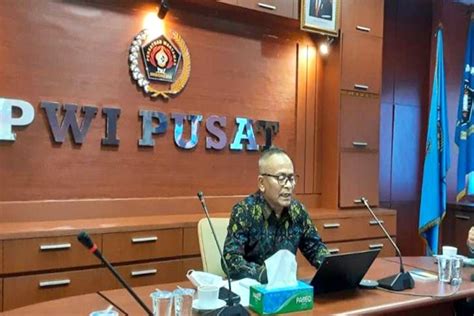 Bupati Wali Kota Dapat Anugerah Kebudayaan Pada Hpn Orang