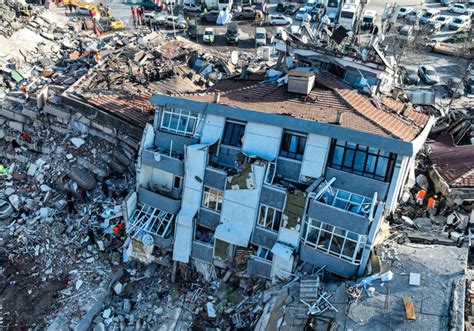 Los Terremotos Dejan M S De Muertos En Turqu A Y Siria