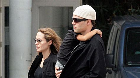 Angelina Jolie Bruder James Verr T Private Details Ber Trennung Von