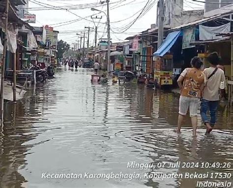 Banjir Akibat Intensitas Curah Hujan Tinggi Redam Pemukiman Villa