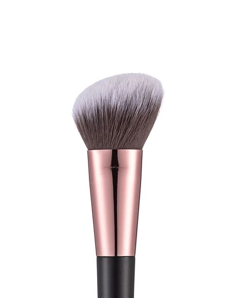 Flared Cut Blush Brush Flormar