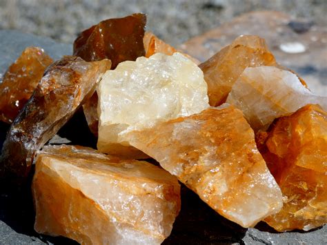 Natural Golden Quartz Rough 2000 Carat Lot Gemstone Rough Rocks