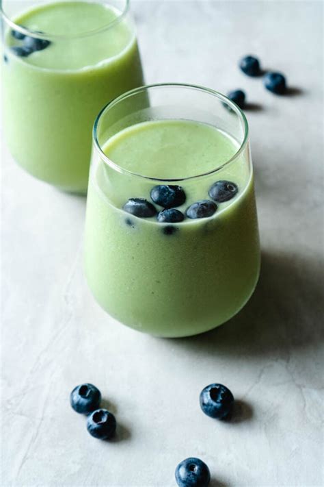 Avocado Smoothie [Keto, Low Carb, Sugar Free] - KETOGASM