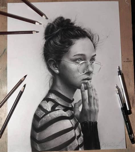 Pin By Zs Fia Poly K On Ceruza Rajz Pencil Drawings Realistic