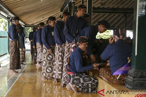 Wisuda Abdi Dalem Keraton Yogyakarta Antara News