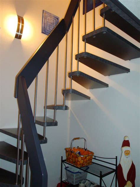 Laminattreppe Treppe Mit Laminatstufen B The Treppen