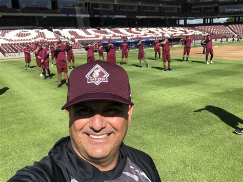 Francisco Campos Se Queda Como Gerente Deportivo De Los Tomateros De