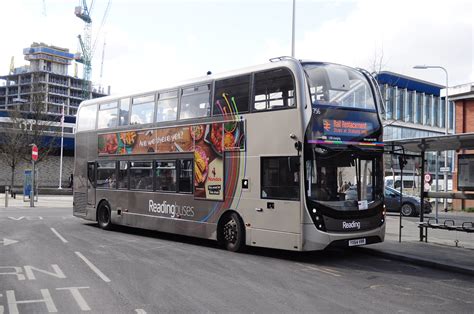 Reading Buses Yx Vrr On Swr Rail Replacement Anthony Moore Flickr