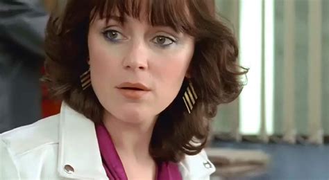 Keeley Hawes Wearing Satin Wank Bank She Deserves Spunk Erome