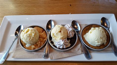 Dessert Pup Review: Pizookie Trio, BJ's Restaurant & Brewhouse, La ...